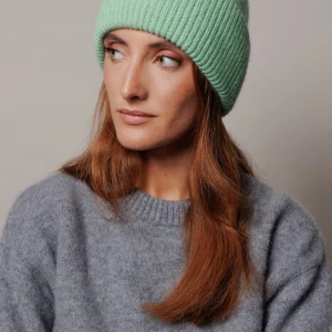 Gorro de punto verde manzana